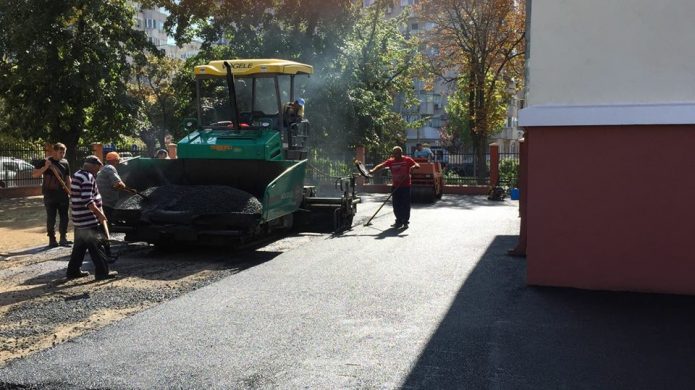Asfaltare Curte Interioara la Scoala Gheorghe Duca in București2
