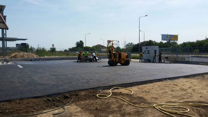 Asfaltare Curte Asfaltare Parcare Concept Service Catelu5