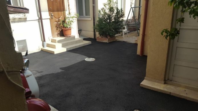 Asfaltare Curte la Stizo Invest Bucuresti7