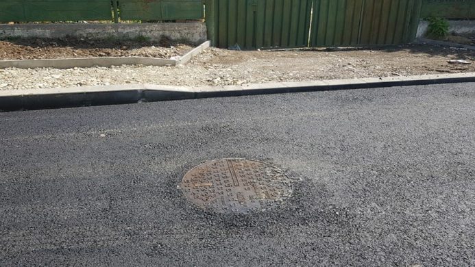 Asfaltare Strada in Damaroaia4