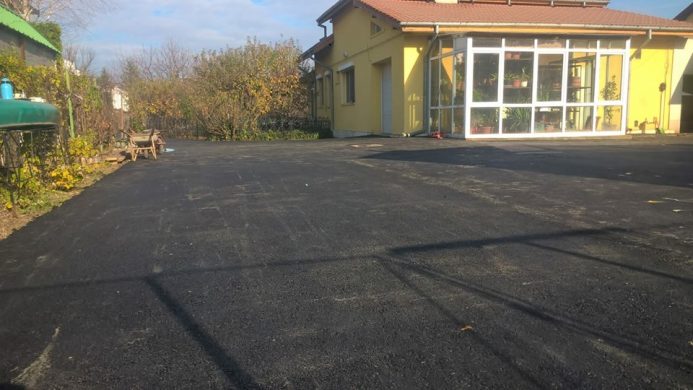 Asfaltare Curte si Asfaltare Drum de Acces str. Iancu Nicolae 3