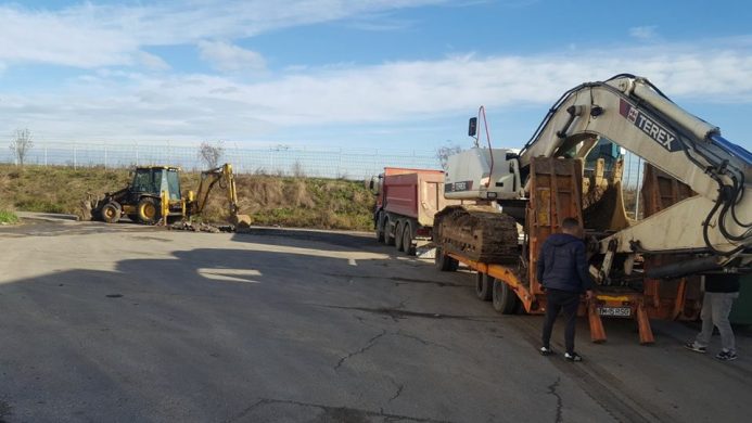 Decopertare Suprafata in vederea turnării de Beton apoi Asfalt la Pignia in Buftea 1